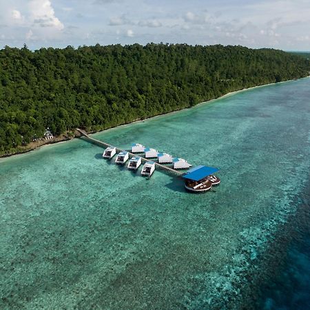 Arasatu Villas & Sanctuary Maratua Island ภายนอก รูปภาพ